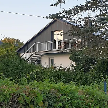 Ruhige Dachgeschosswohnung Mit Kleiner Sauna, Balkon, Aussicht Muellenbach